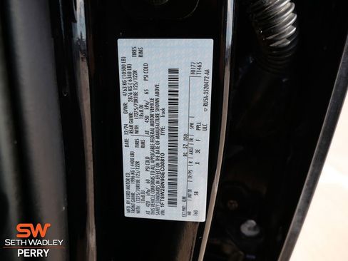 Certified 2025 Ford F250 Lariat w/ FX4 Off-Road Package image 27