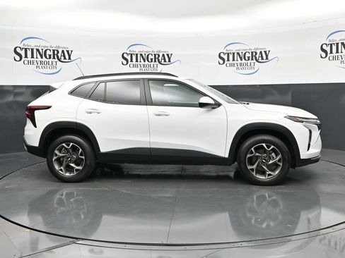 Certified 2024 Chevrolet Trax LT FWD image 8