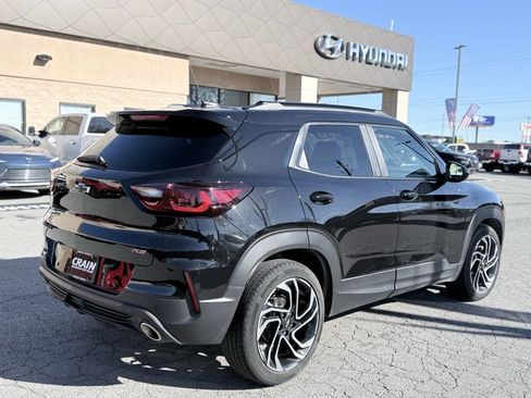 Used 2024 Chevrolet TrailBlazer RS w/ Convenience Package image 8