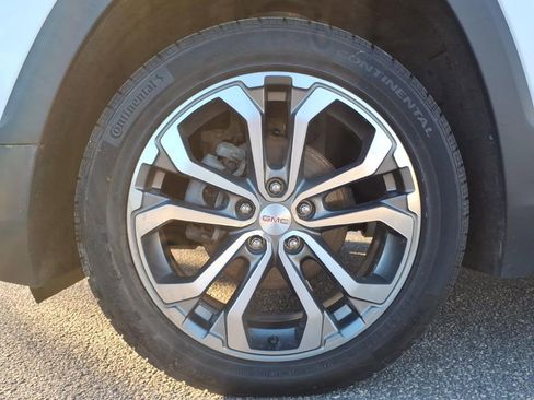 Used 2020 GMC Terrain SLT w/ Preferred Package image 12