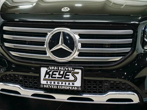 Certified 2025 Mercedes-Benz GLB 250 image 8