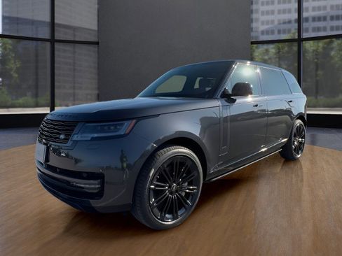 New 2025 Land Rover Range Rover Long Wheelbase SE image 4