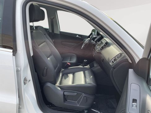 Used 2013 Volkswagen Tiguan SE FWD image 26