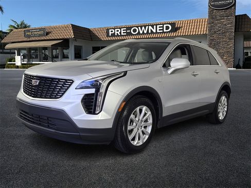 Used 2021 Cadillac XT4 Luxury image 3