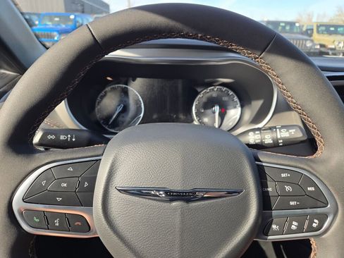 New 2026 Chrysler Pacifica Pinnacle w/ Trailer Tow Group image 29