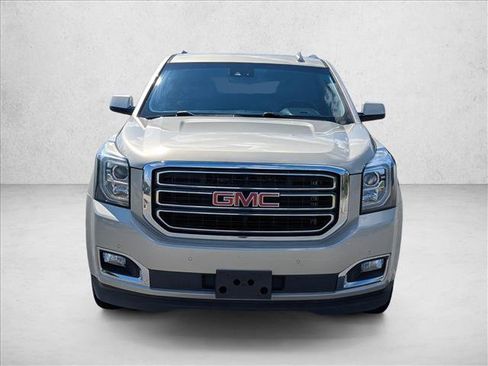 Used 2017 GMC Yukon XL SLT AWD/4WD image 2