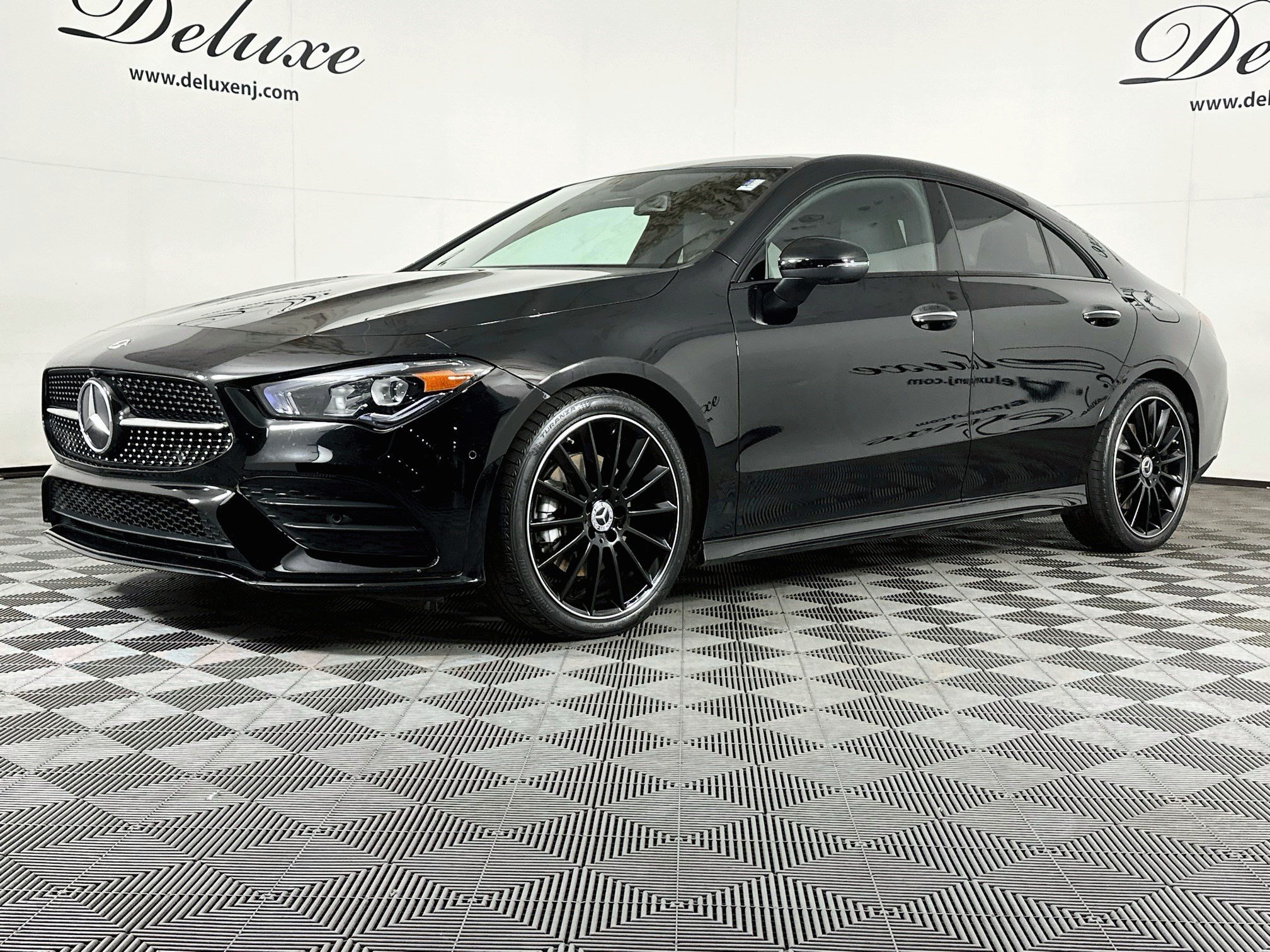Used 2023 Mercedes-Benz CLA 250 4MATIC image 3