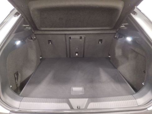 Used 2021 Volkswagen ID.4 Pro S w/ Gradient Package image 17