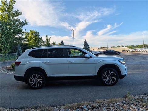 Certified 2023 Volkswagen Atlas SEL AWD/4WD image 6