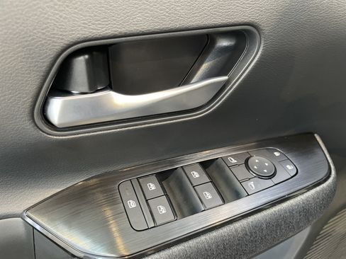 Used 2026 Nissan Kicks SV w/ SV Premium Package FWD image 15