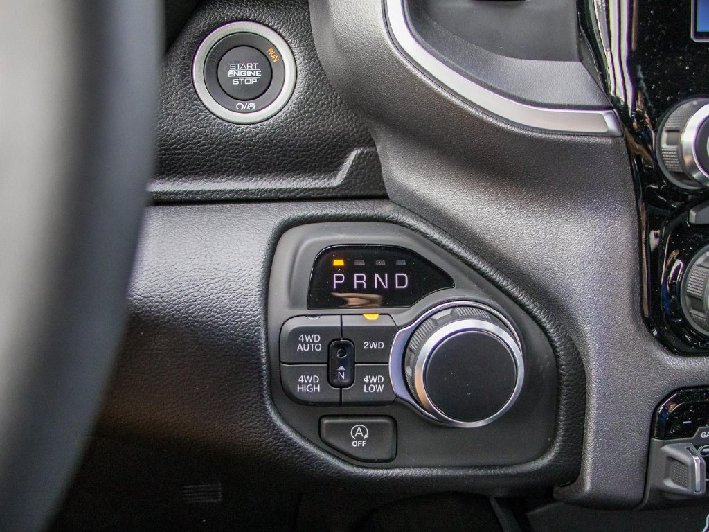 Used 2025 RAM 1500 Big Horn AWD/4WD image 31