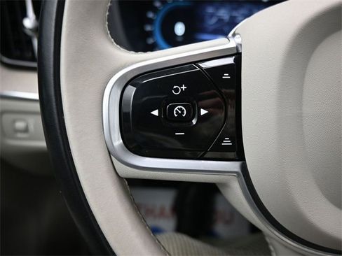 Used 2022 Volvo XC60 B6 Inscription w/ Advanced Package image 31