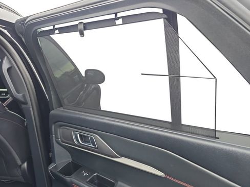 Used 2025 Ford Explorer ST-Line w/ Premium Package image 22