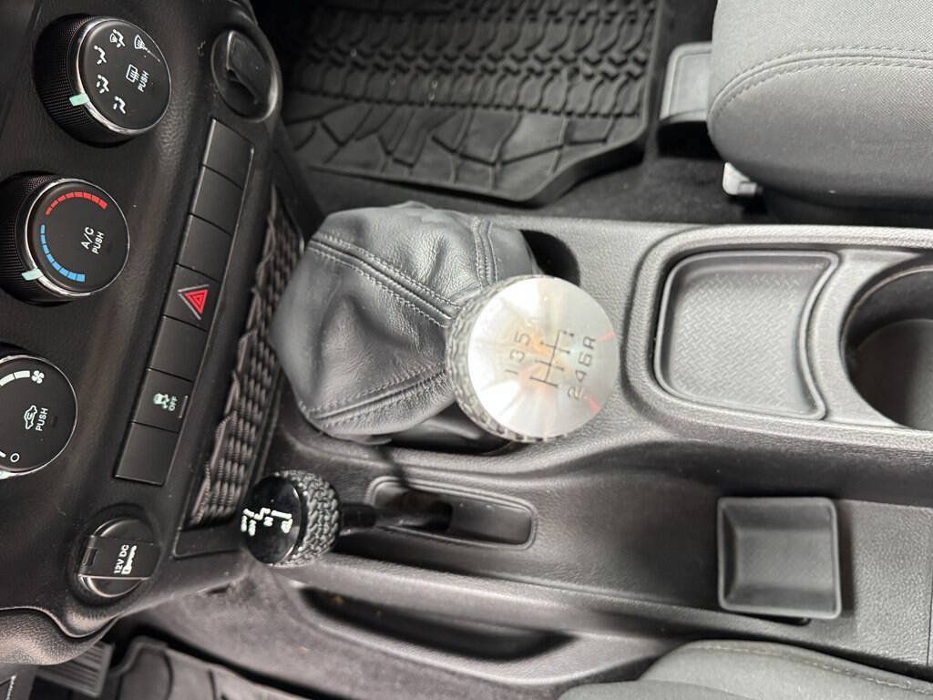 Used 2011 Jeep Wrangler Sport AWD/4WD image 20