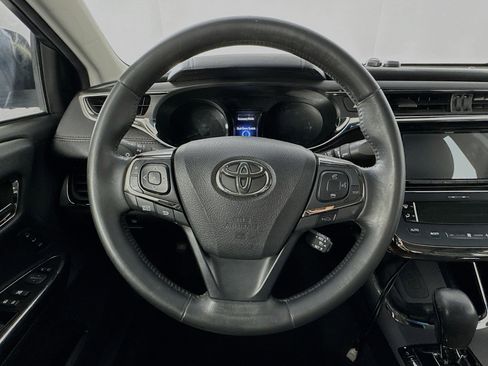 Used 2014 Toyota Avalon Limited w/ Technology Package image 11