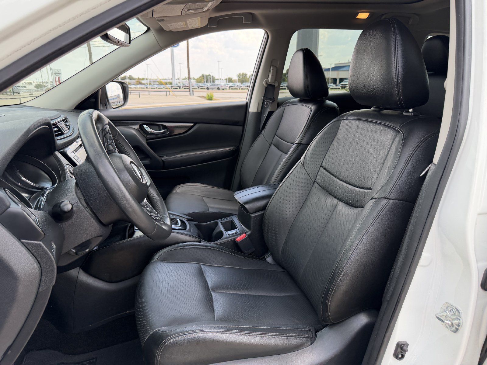 Used 2017 Nissan Rogue SL w/ SL Premium Package FWD image 26