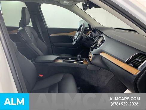 Used 2024 Volvo XC90 B6 Plus image 33