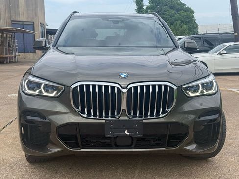Used 2022 BMW X5 sDrive40i w/ M Sport Package RWD image 3