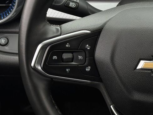 Used 2025 Chevrolet Trax LT w/ Driver Confidence Package FWD image 14