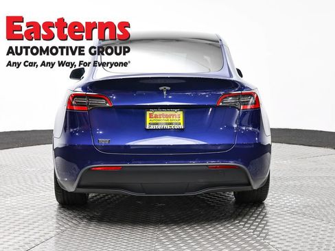 Used 2021 Tesla Model Y 2WD image 5