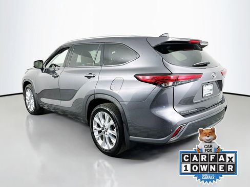 Used 2022 Toyota Highlander Limited AWD/4WD image 6