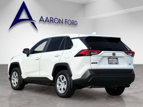 Used 2024 Toyota RAV4 LE image 4