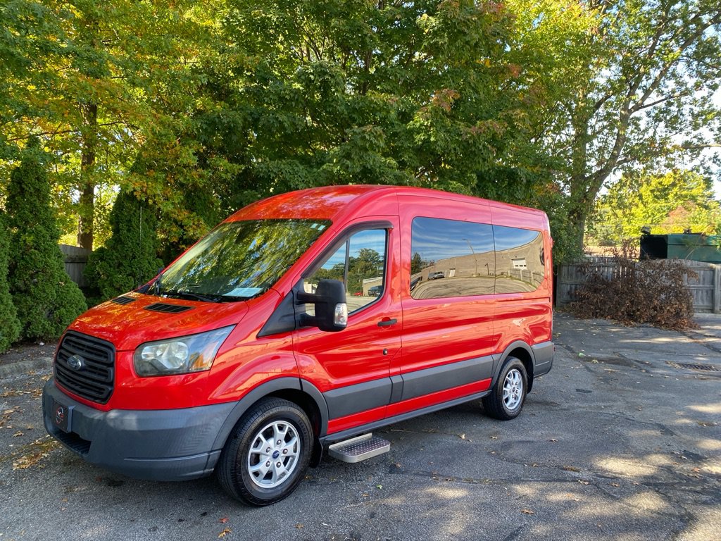 Used 2016 Ford Transit 150 XL RWD image 1