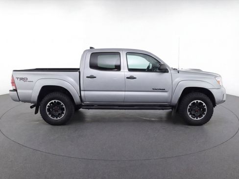 Used 2025 Toyota Tacoma TRD Off-Road image 11