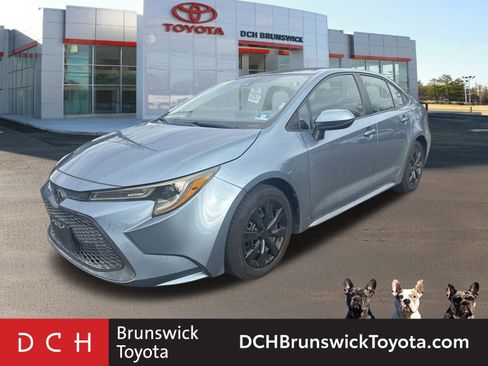 Used 2020 Toyota Corolla LE image 1