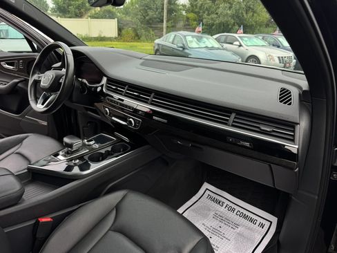 Used 2017 Audi Q7 3.0T Prestige AWD/4WD image 31
