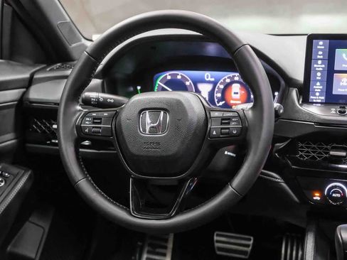 Used 2023 Honda Accord Sport image 19