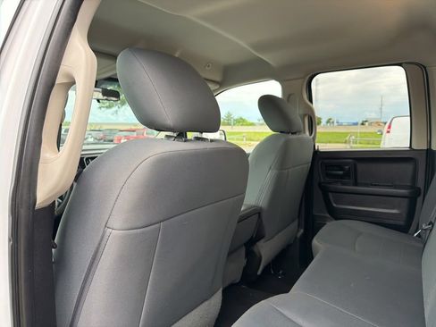 Used 2017 RAM 1500 Express AWD/4WD image 15