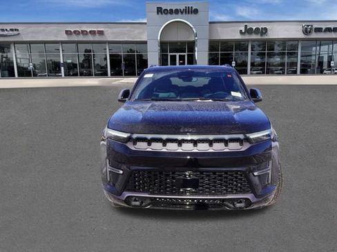 New 2026 Jeep Grand Wagoneer Limited image 8