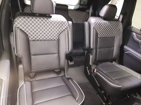 New 2026 GMC Acadia Denali w/ Super Cruise Package image 11