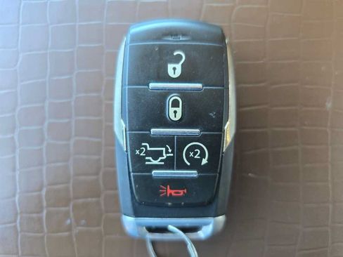 Used 2020 RAM 1500 Longhorn AWD/4WD image 22