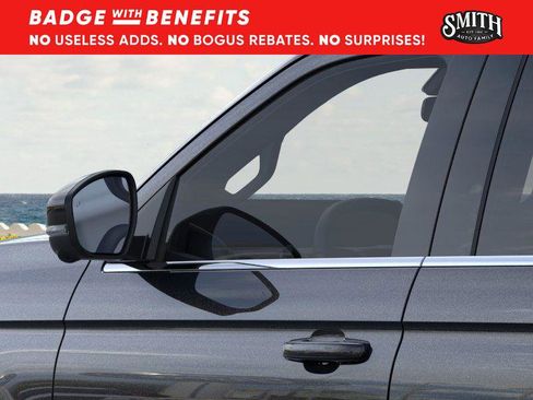 New 2025 Ford Expedition Active image 21