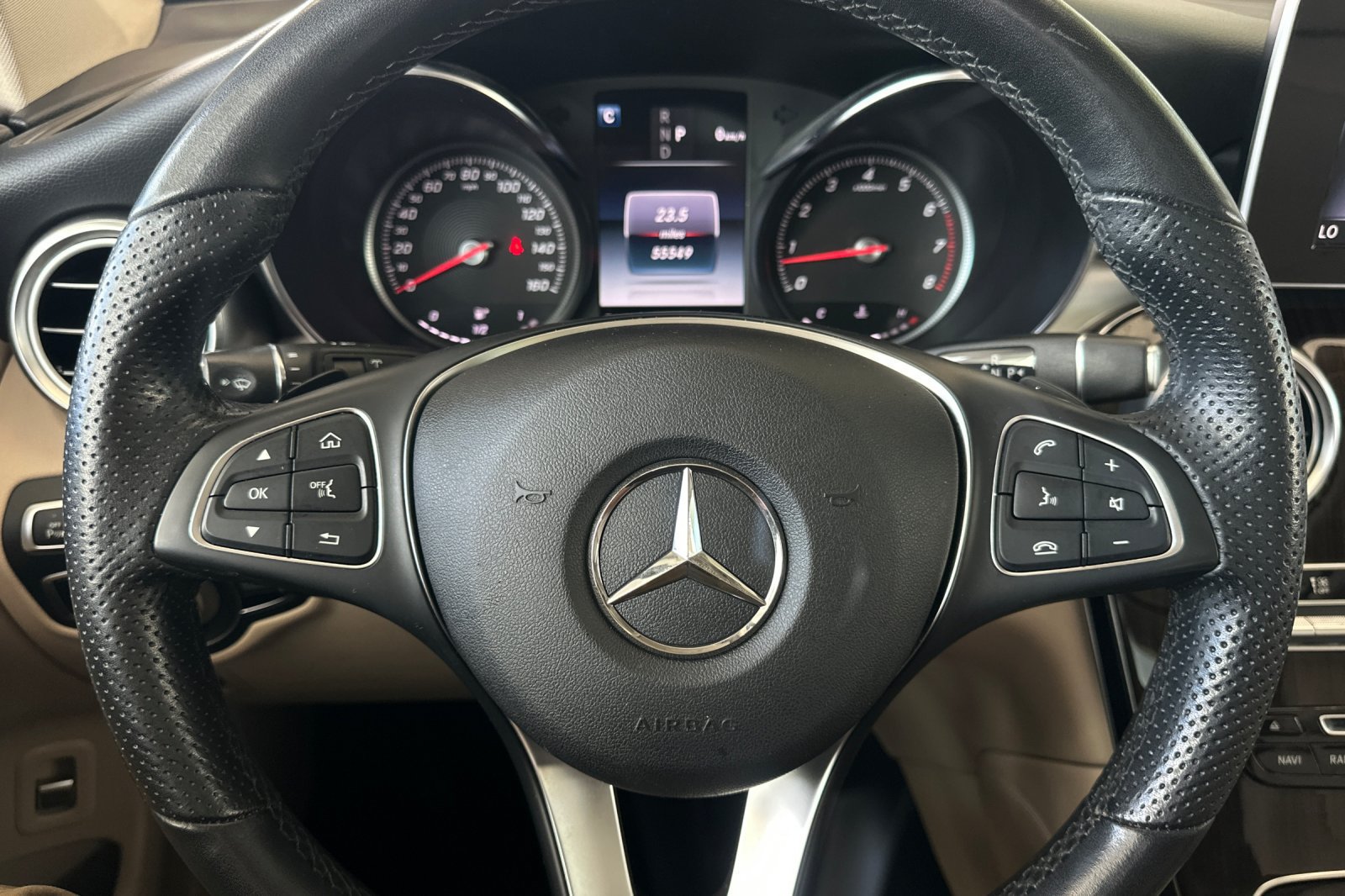 Used 2019 Mercedes-Benz GLC 300 image 23