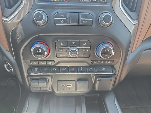 Used 2023 Chevrolet Silverado 3500 High Country AWD/4WD image 25
