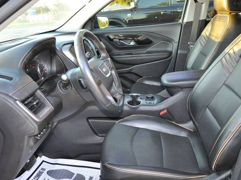 Used 2022 GMC Terrain AT4 w/ Tech Package image 9