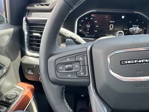 New 2026 GMC Sierra 1500 Denali Ultimate w/ LPO, Black Badging Package AWD/4WD image 22