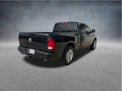 Used 2018 RAM 1500 Express RWD image 13