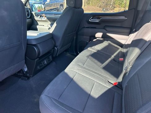 Used 2025 GMC Sierra 1500 Elevation image 12