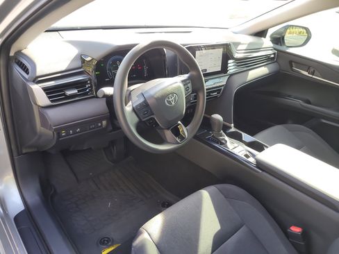 Certified 2025 Toyota Camry LE image 18