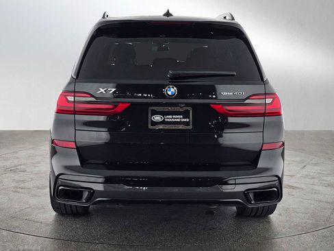 Used 2022 BMW X7 xDrive40i w/ M Sport Package AWD/4WD image 4