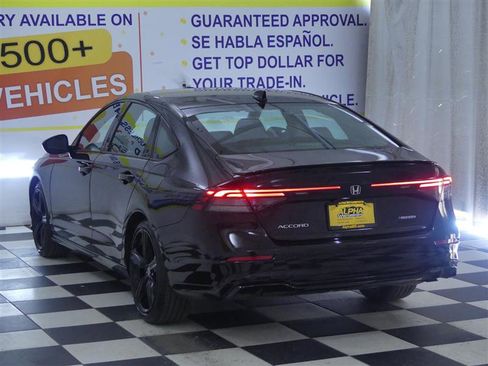 Used 2024 Honda Accord Sport image 5