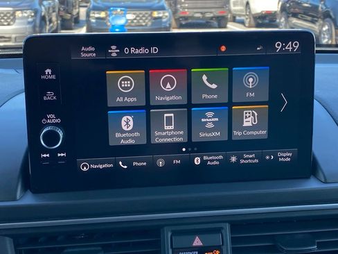 Used 2023 Honda Pilot Touring image 15