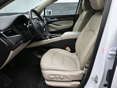 Used 2019 Buick Enclave Essence FWD image 21
