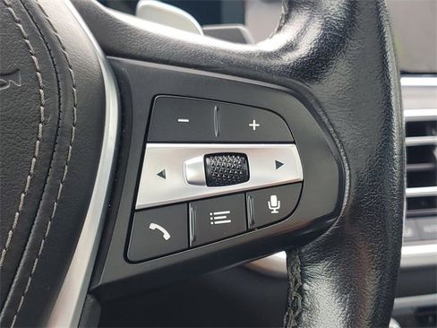 Used 2022 BMW X5 xDrive40i w/ Premium Package image 32