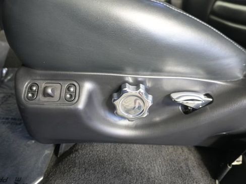 Used 2000 Ford F150 Harley-Davidson RWD image 10