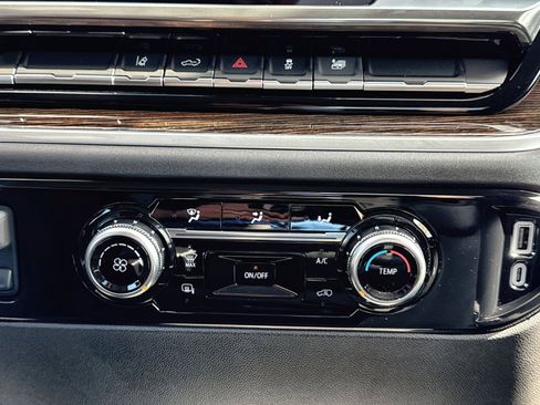 New 2025 GMC Sierra 2500 SLE image 21